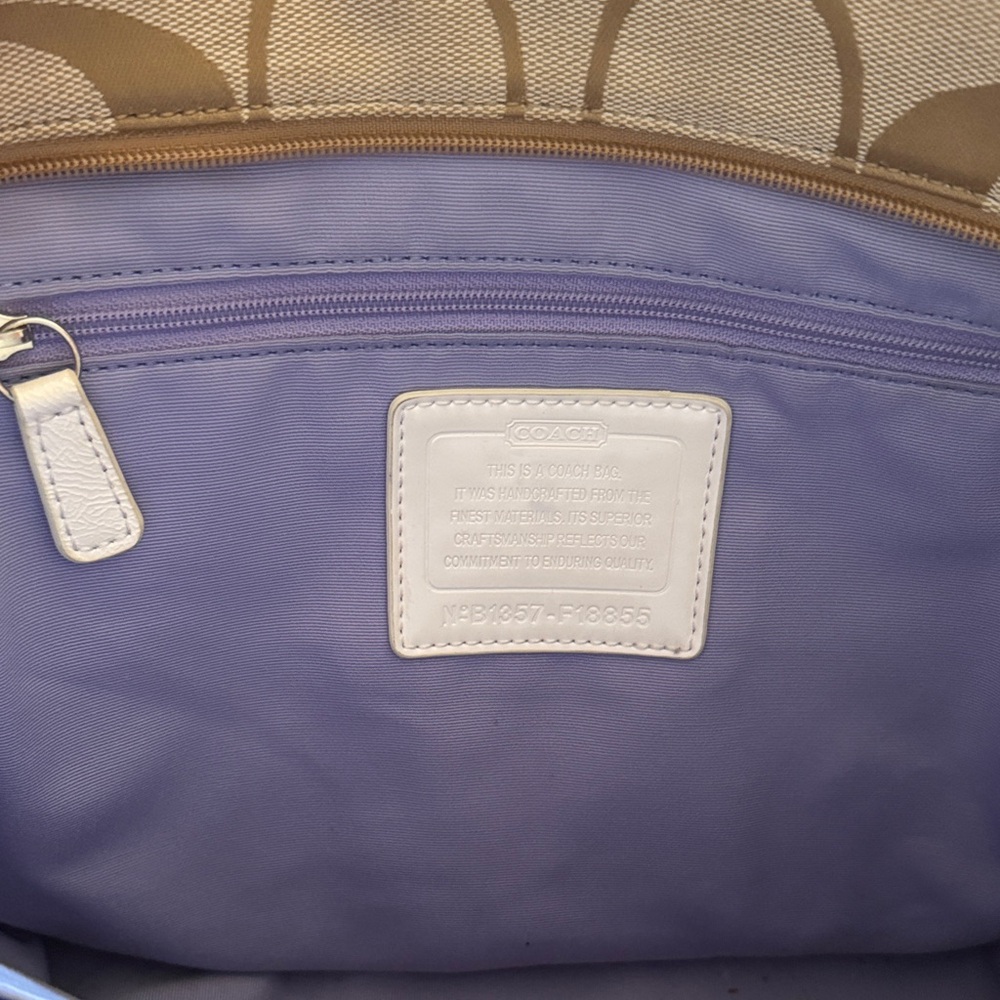 Coach Beige Tote Bag - Picture 9 of 16
